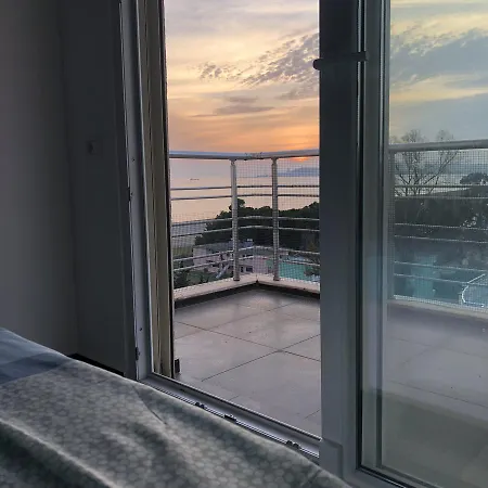 Alba Luxury Apartament *